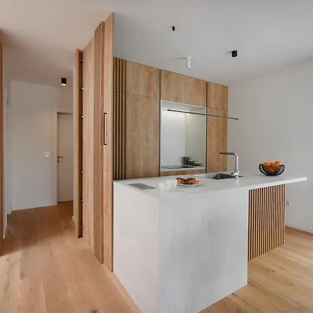 Fux Luxury Infinty-pool Задар