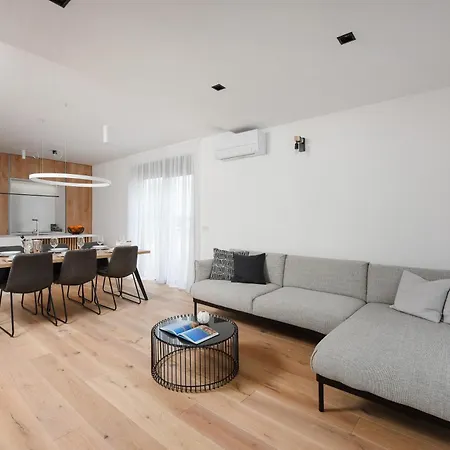 Fux Luxury Infinty-pool Апартаменты