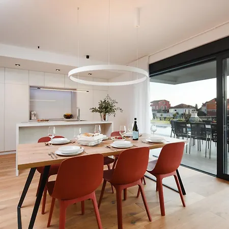 Fux Luxury Infinty-pool Апартаменты Задар