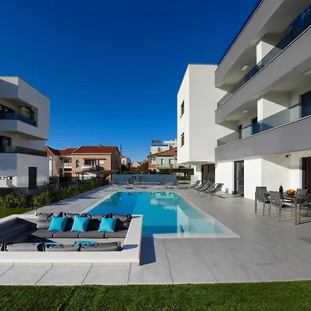 Fux Luxury Infinty-pool * Задар