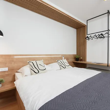 Fux Luxury Infinty-pool شقة زادار